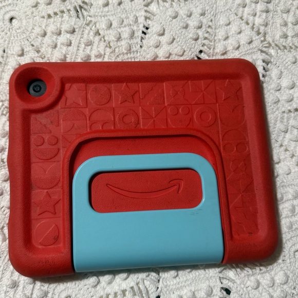 Amazon Fire 7 Tablet with Red and Light Blue Case - Picture 5 of 5